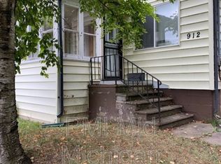 912 Hammond St, Flint, MI 48503