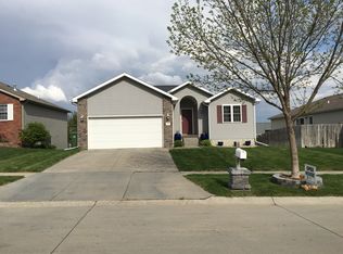 6820 N 15th St, Lincoln, NE 68521