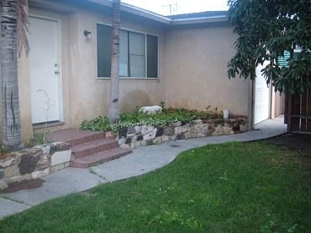 1st image of 1541 W 208th St