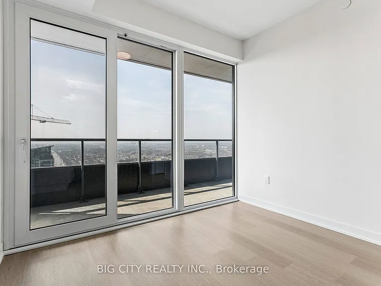 448 Burnhamthorpe Rd W #4501 — Photo 23