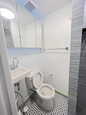 Rented by REALTY QUEST NEW YORK INC | media 12