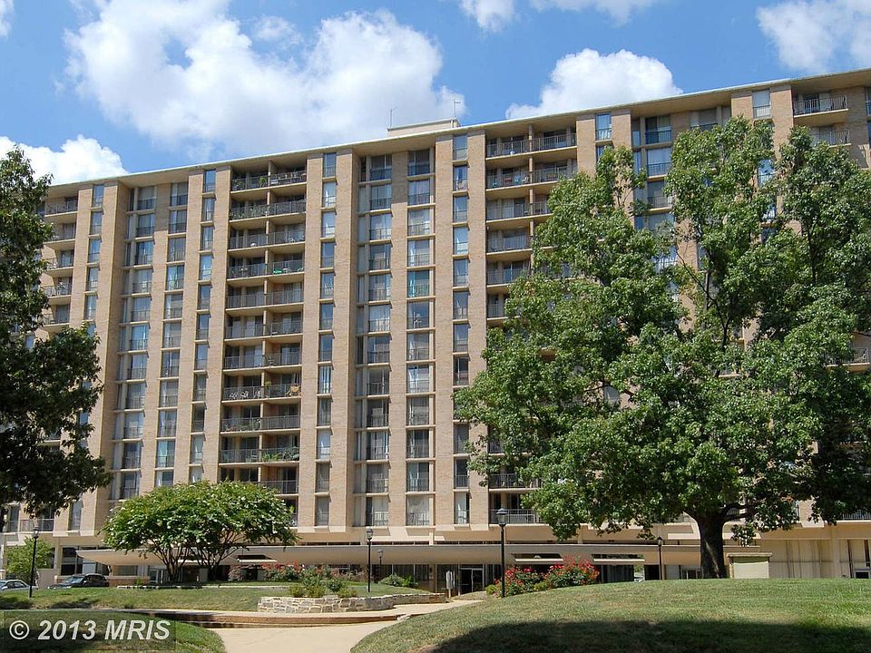 1st image of 4600 S Four Mile Run Dr APT 1006