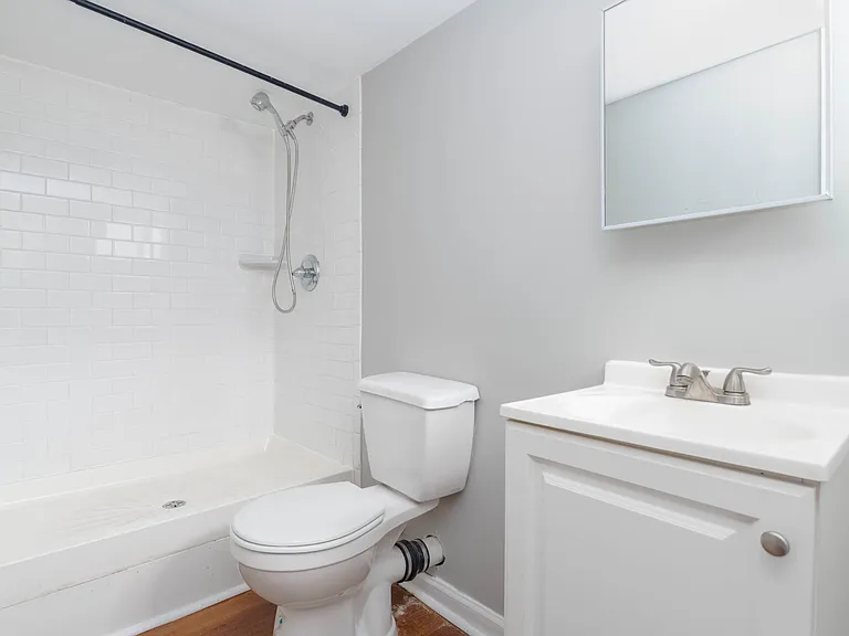 2811 Mayfield Ave — Photo 21