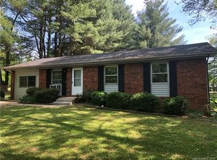 714 Dana Rd, Hendersonville, NC 28792