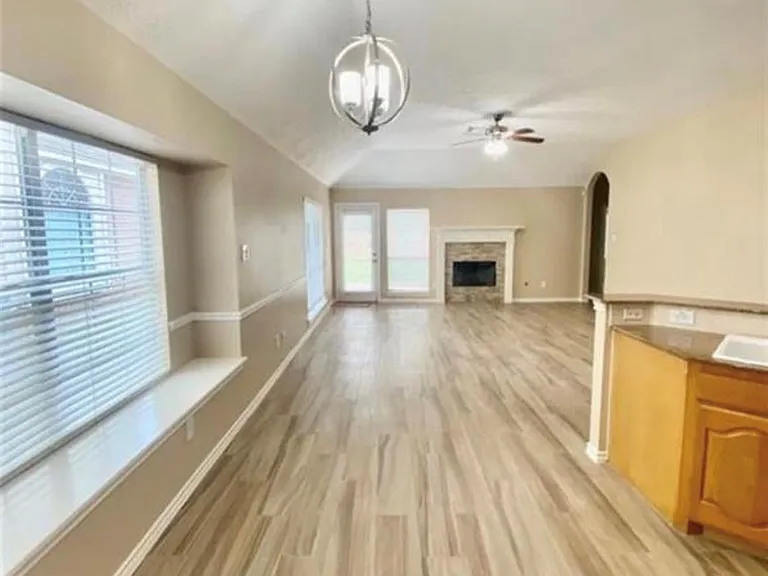 5618 Indigo Trails Dr — Photo 2