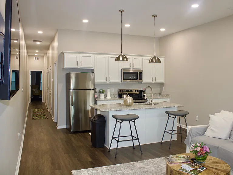 708 E Breckinridge St — Photo 8