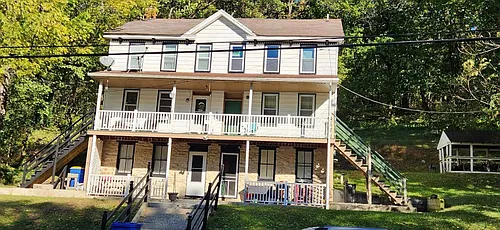 1523 S George St Photo 1