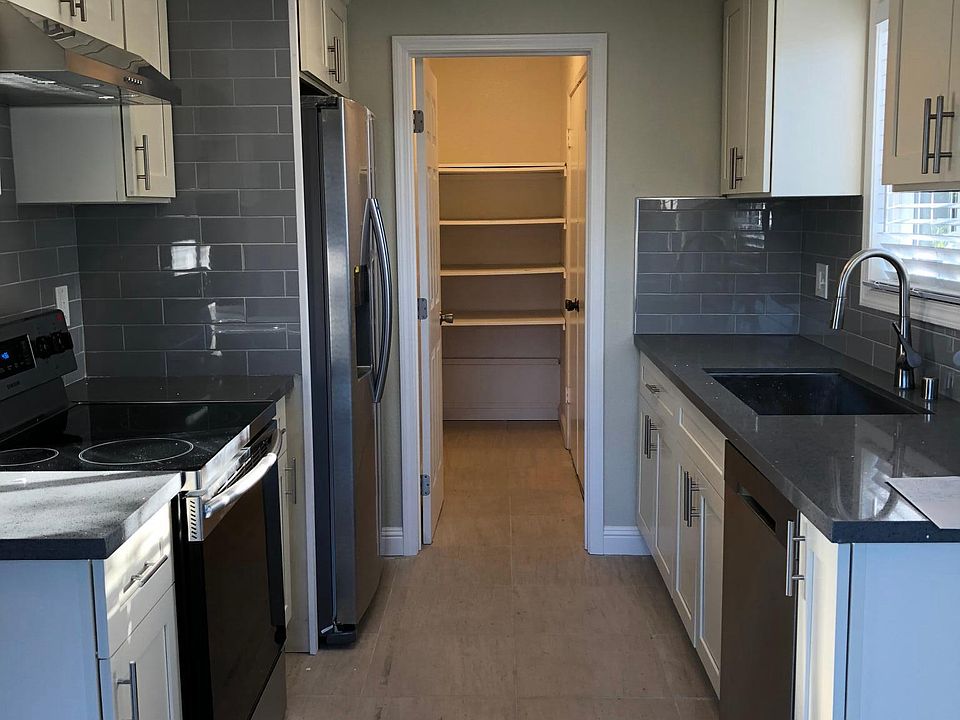 Kichen with walk-in pantry