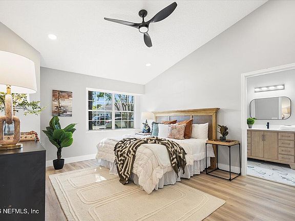 4th image of 2867 ROCKFORD FALLS Drive N