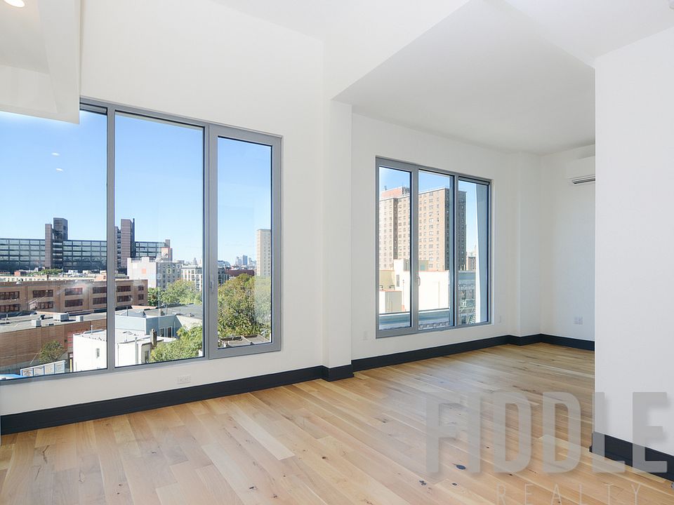 1st image of 10 Montieth St #660A