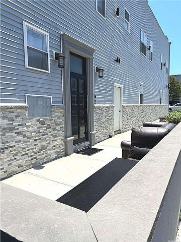 1st image of 60 Wisconsin St APT 2