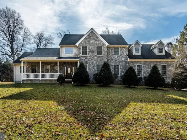 297 Brinton Lake Rd, Thornton, PA 19373