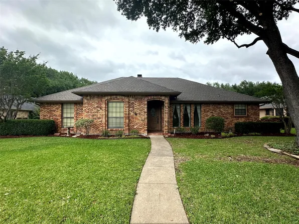 2401 Radcliffe Dr, Rowlett, TX 75088