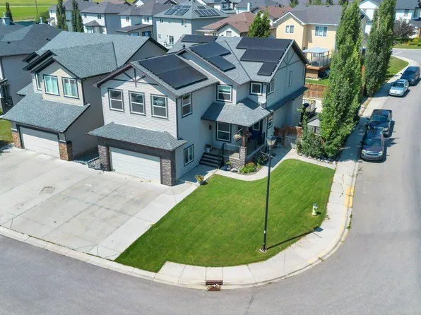 101 W Hawkmere Pl, Chestermere, AB T1X 0C6