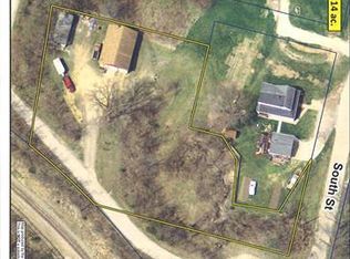 919 S Bench St, Galena, IL 61036