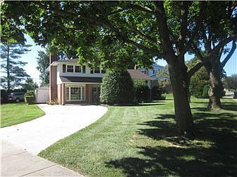 Beautiful, private yard