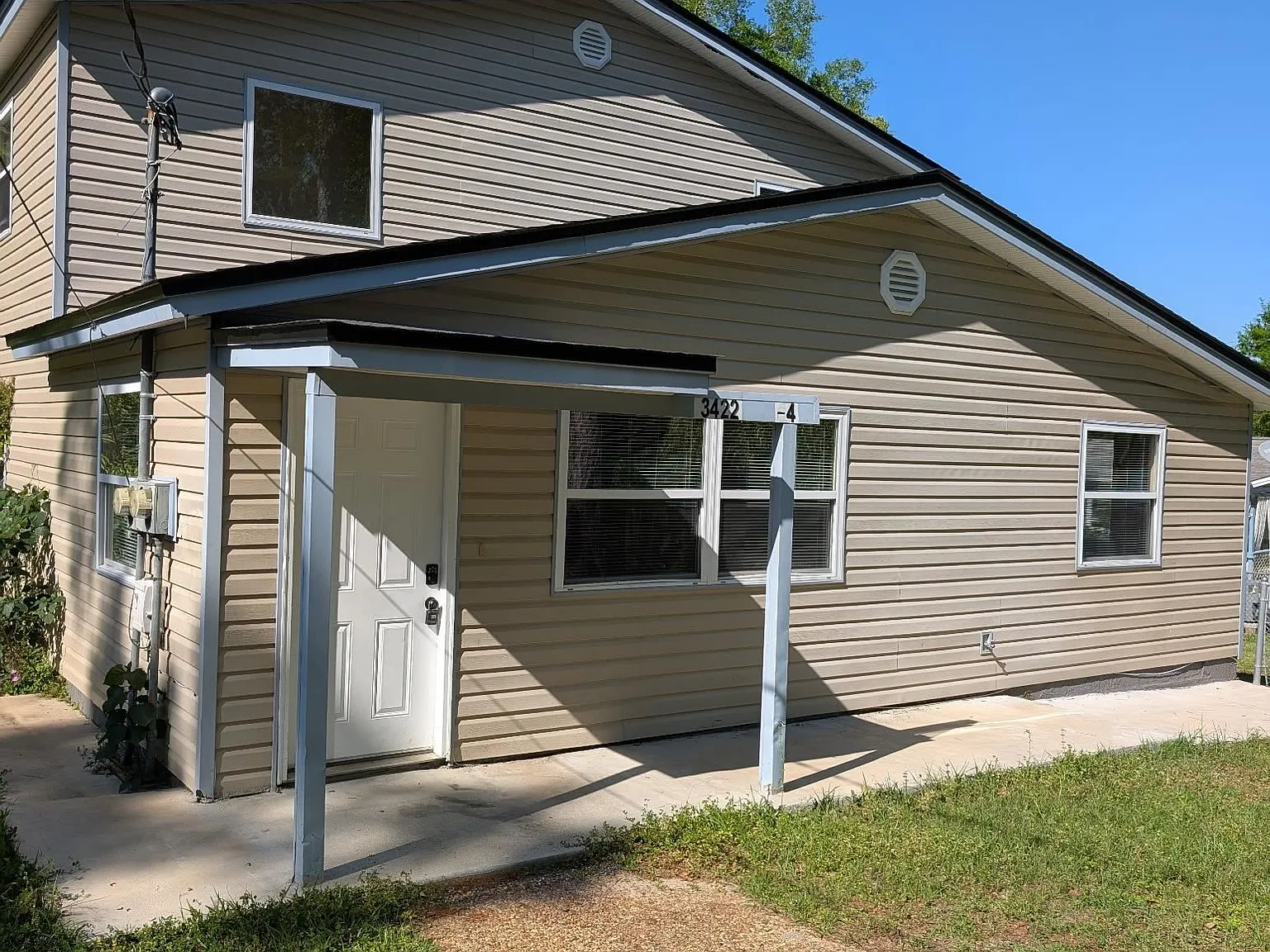 3 bed, 1600 sqft, $1,495 — Photo 2