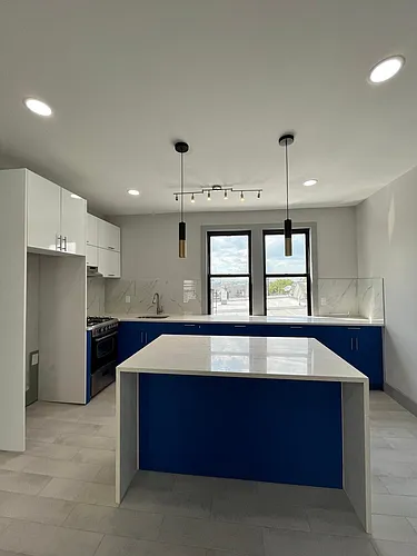 281 Cator Ave Photo 1