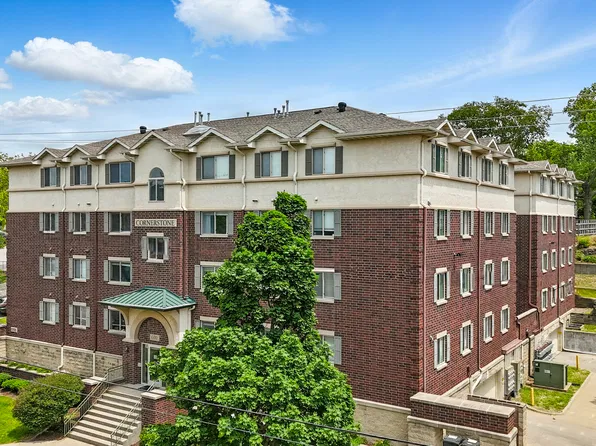 Cornerstone Apartments, 600 S Capitol St #107, Iowa City, IA 52240
