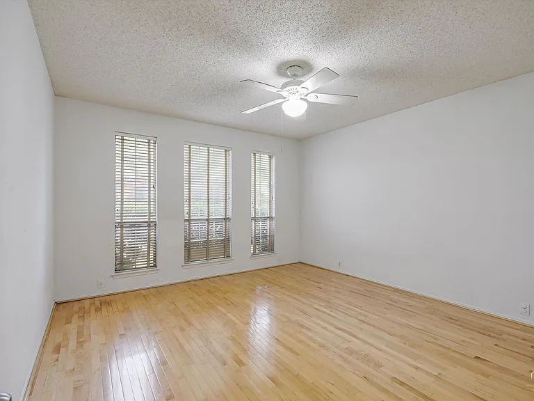 7611 Cordova Dr — Photo 12