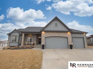 7244 Rebel Dr, Lincoln, NE 68516