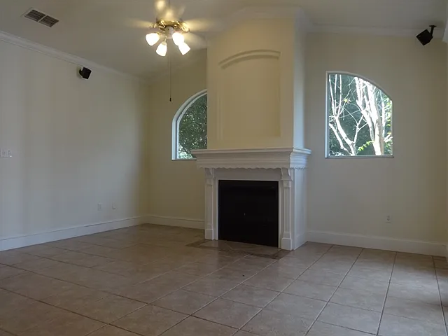 816 Elm Forest Dr — Photo 7