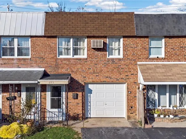 695 W Brookdale St, Allentown, PA 18103