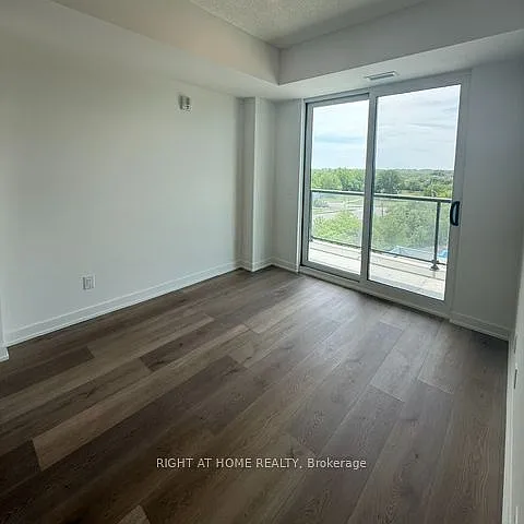 33 Erie Ave #811 — Photo 12