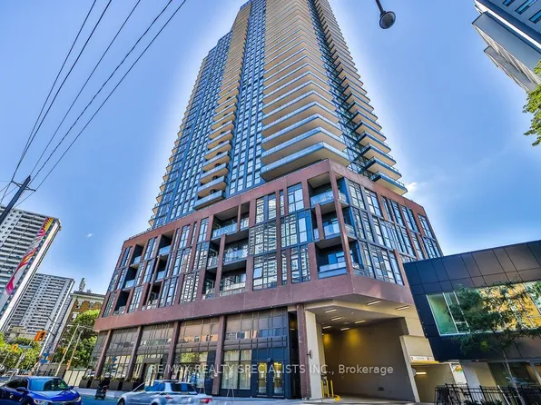 159 Wellesley St E #404, Toronto, ON M4Y 1J4