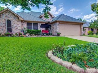 1816 Pebblebrook Ln, Sherman, TX 75092