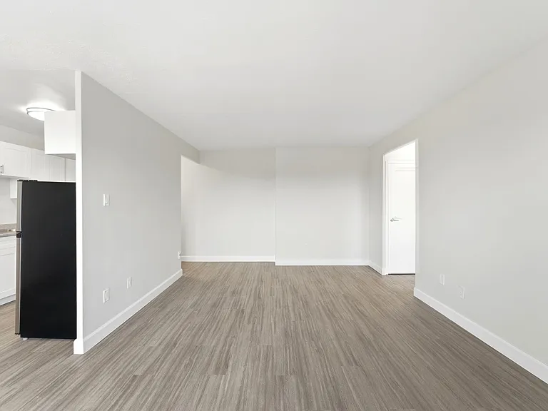 85 Willow Rd — Photo 11