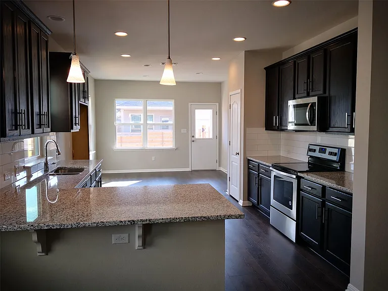 723 Speckled Alder Dr — Photo 5
