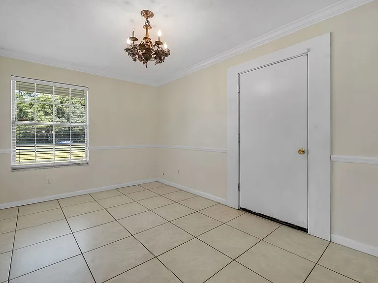2613 Killarney Way — Photo 22