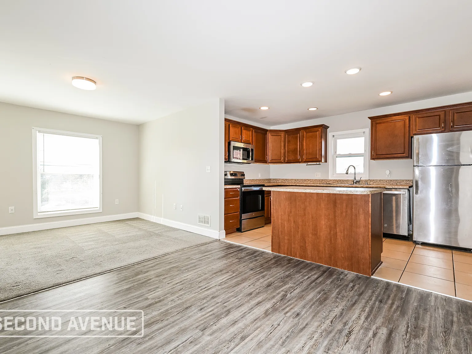 3 bed, 1.0 bath, 1284 sqft, $1,439 — Photo 4