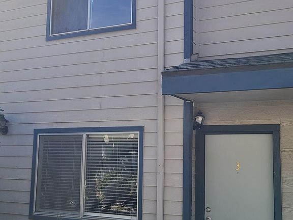 2nd image of 55 N Mar Vista Ave APT 3