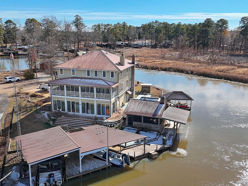 1st image of 120 Lake Harbour Pt
