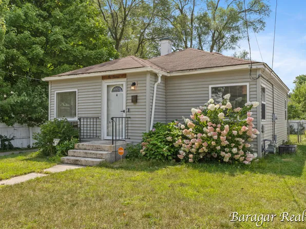 1016 Hollywood St NE, Grand Rapids, MI 49505