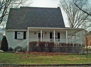 8302 Oakleigh Rd, Baltimore, MD 21234