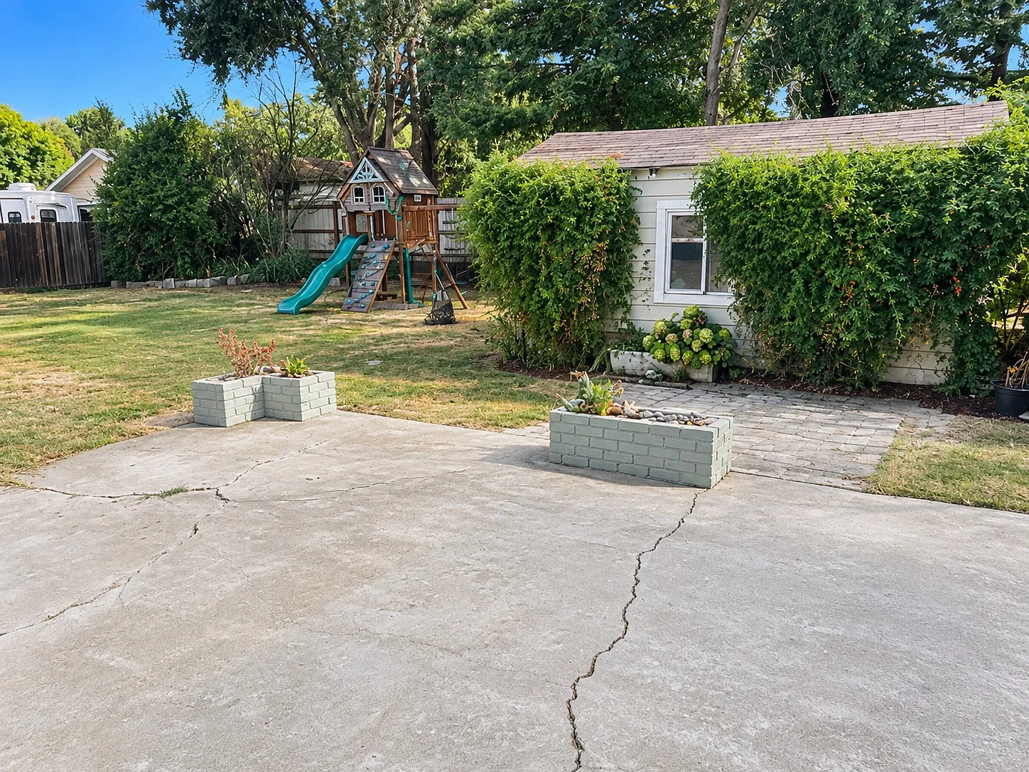 5350 Alonzo Rd — Photo 3