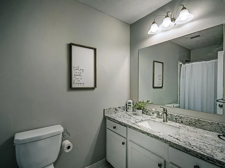 134 Meadowdale Dr — Photo 8