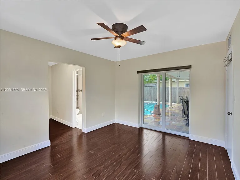 7600 Grandview Blvd — Photo 2