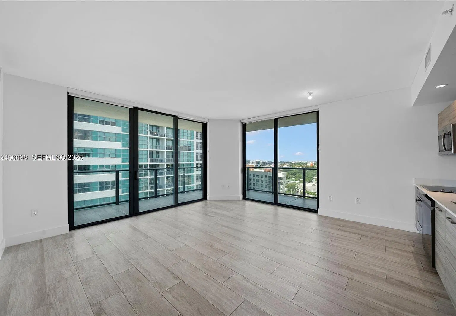 3401 Midtown Condo — Photo 3