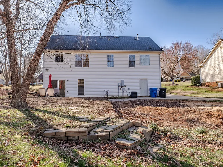 117 Eagle Ct — Photo 25