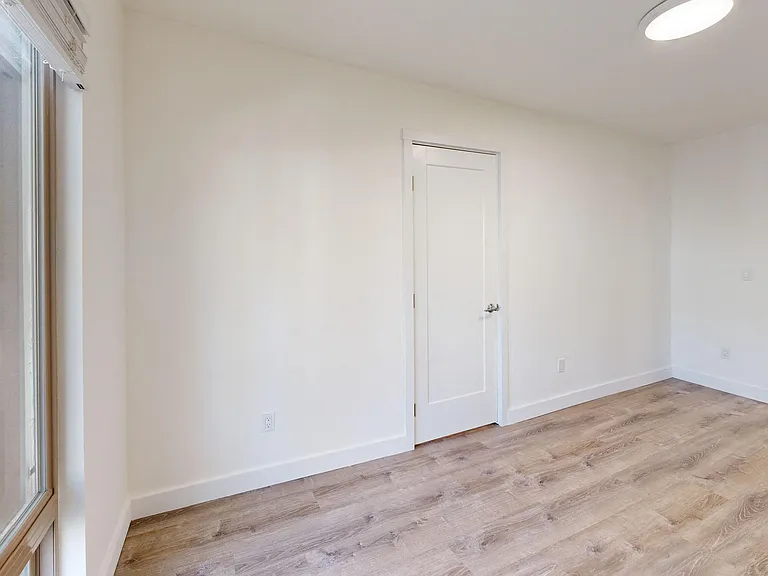 2520 College Avenue — Photo 35