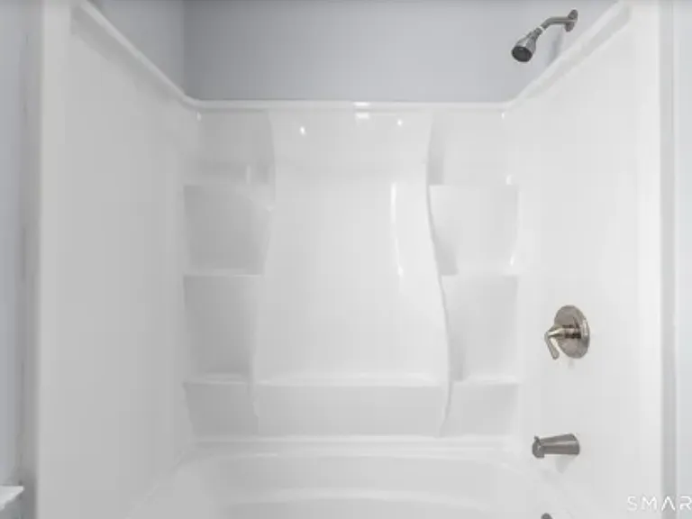 11 Young St #1 — Photo 1