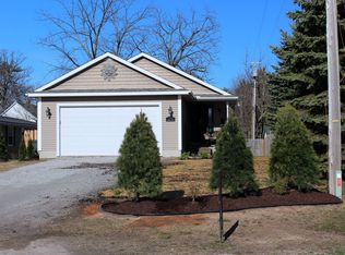 4474 Fairway Dr, Fort Gratiot, MI 48059