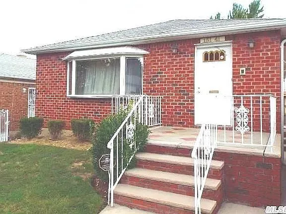 15141 27th Ave photo 1