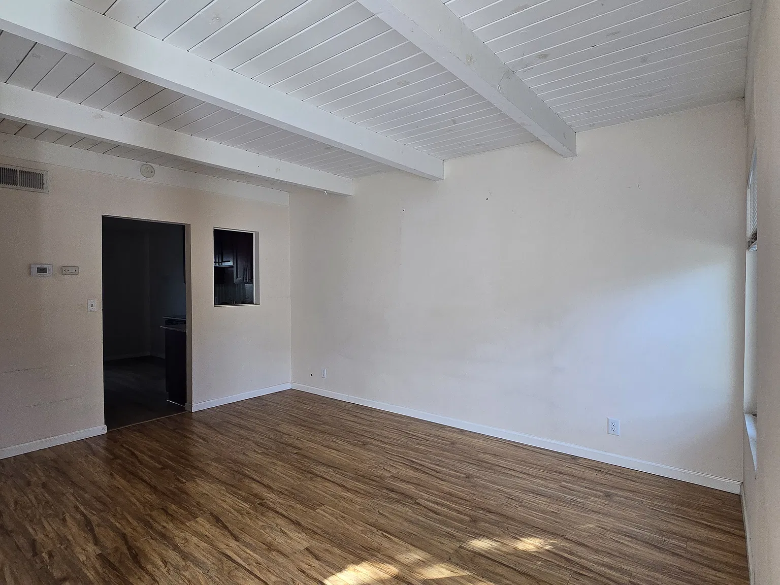 2 bed, 1.5 bath, 980 sqft, $2,000 — Photo 4
