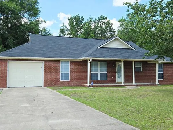 110 Tempest Ln, Allenhurst, GA 31301