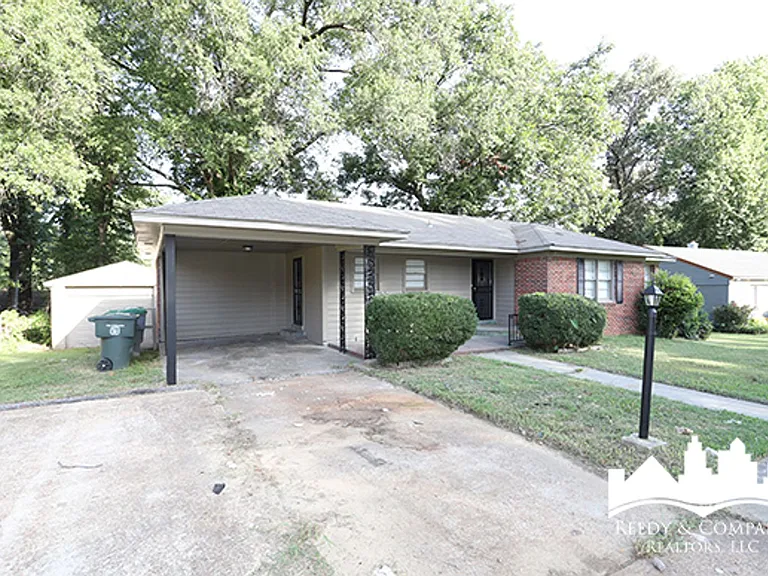 4057 Faronia Dr — Photo 2